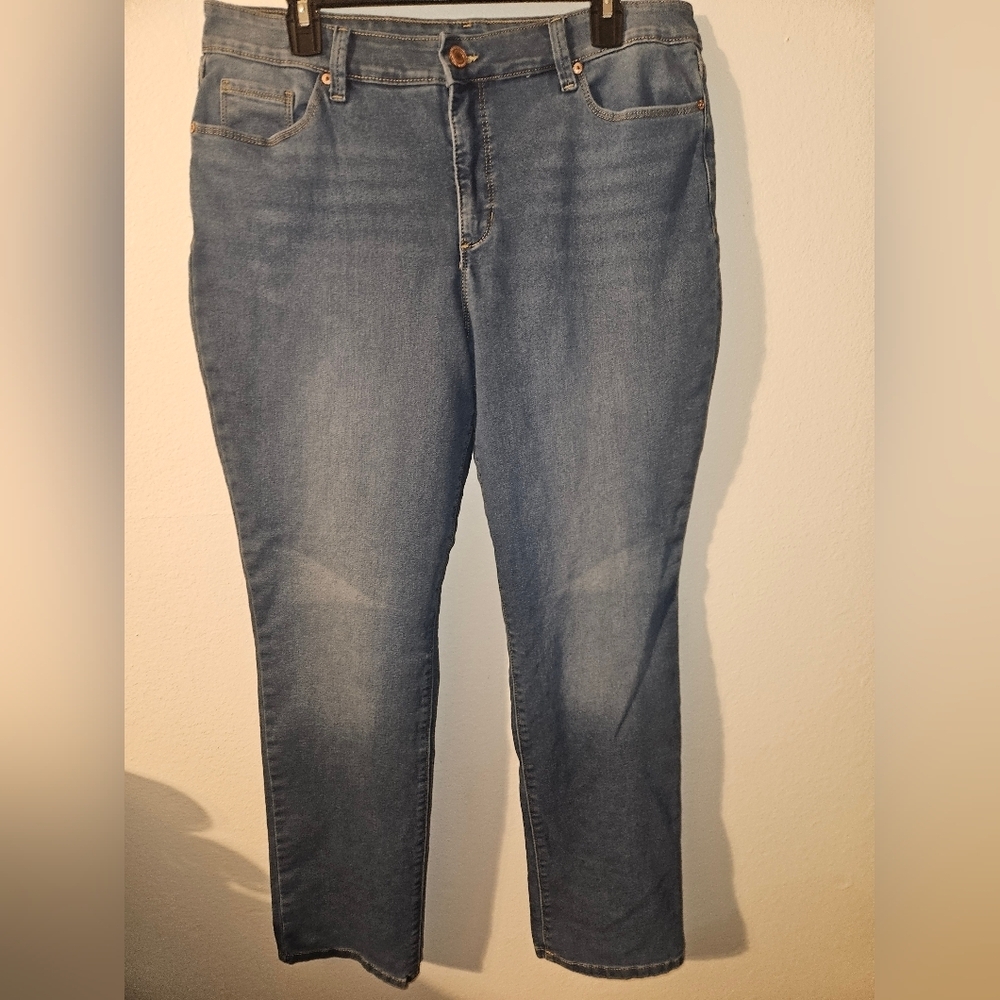 Bandolino Womans Jeans Size 16
